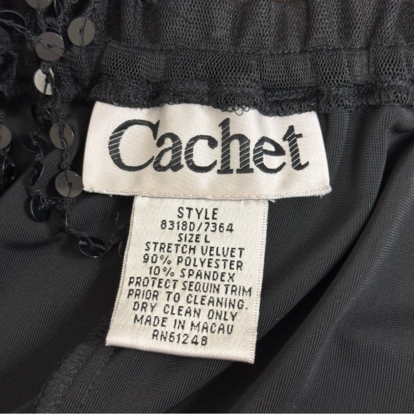 Cachet Velvet Elegant Black Off-Shoulder Top with Sequin Detail. Size Large - Picture 6 of 7